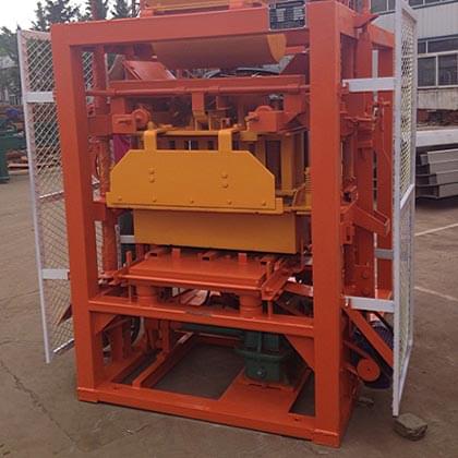 QTJ4-26 A Semi Automatic Concrete Block Making Machine
